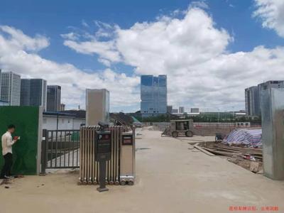 大诚建筑项目部车牌识别+电动门